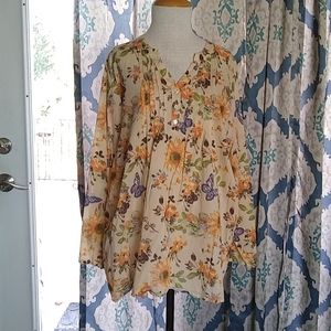 Sunflower Cover Shirt NWOT